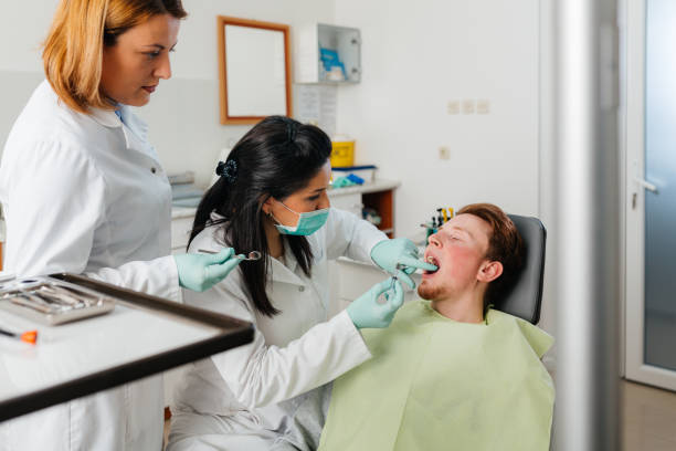 Best Urgent Tooth Repair  in Maud, TX